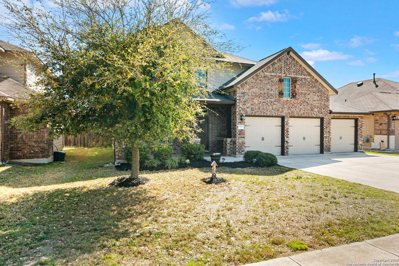 Schertz, TX 78154,9870 Mulhouse