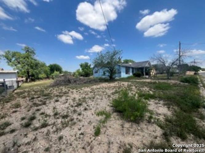 Poteet, TX 78065,938 Avenue I