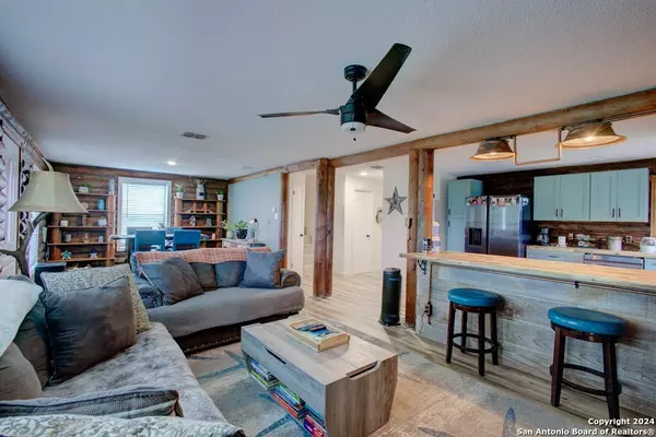 Rockport, TX 78382,233 Lakeview