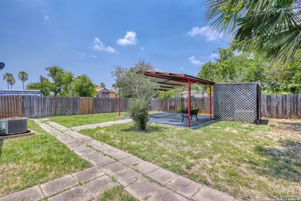 Sinton, TX 78387,808 sinton