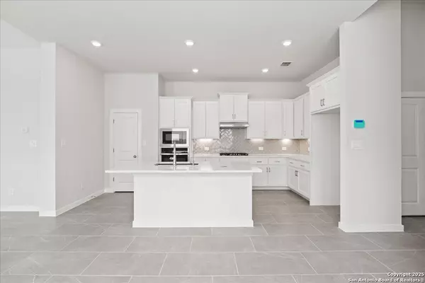 Seguin, TX 78155,3708 Moru Oak Drive