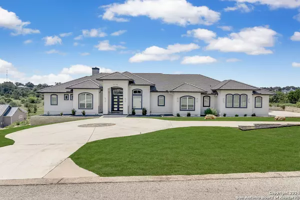 New Braunfels, TX 78132,1356 bordeaux