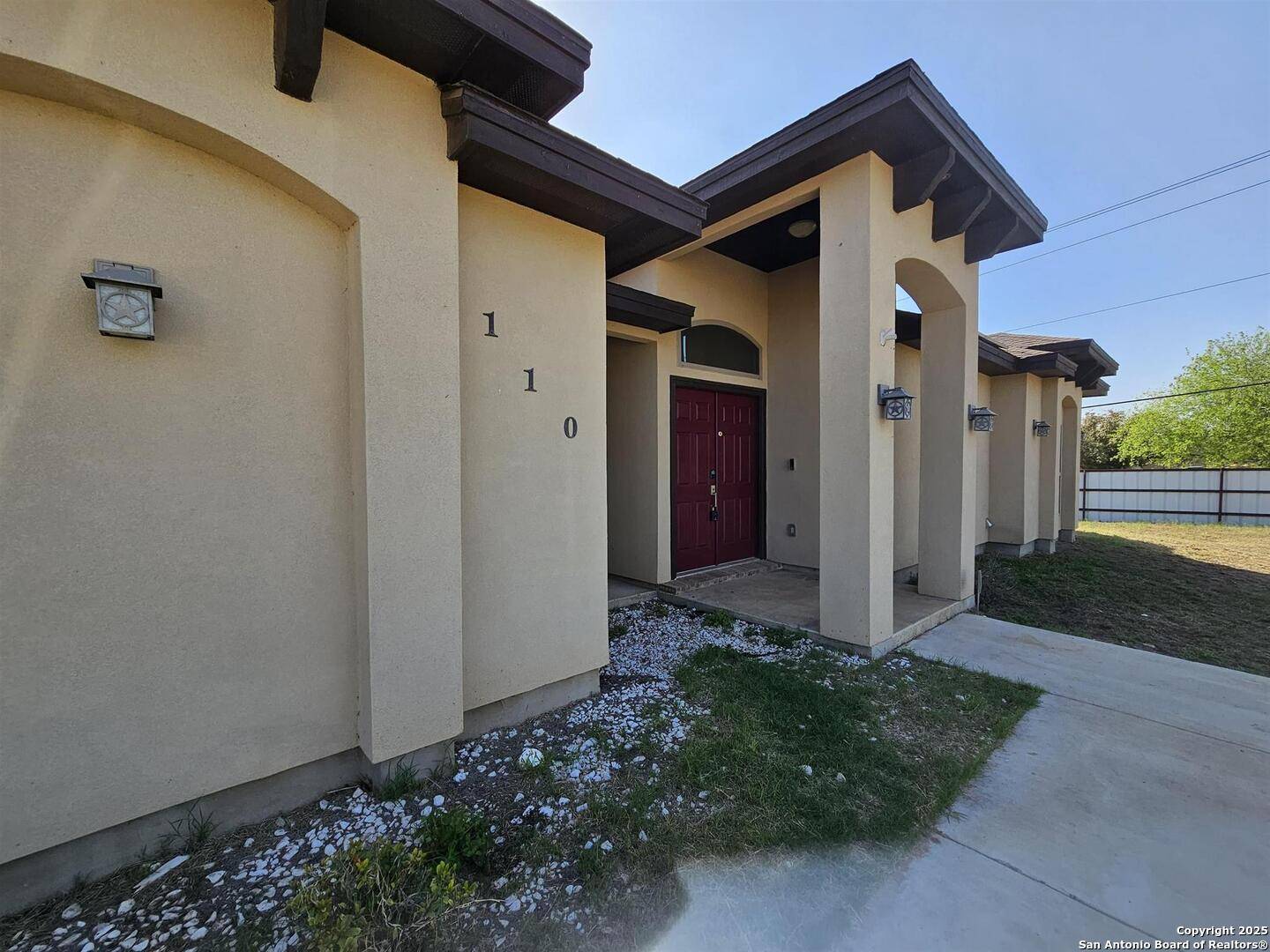 Encinal, TX 78019,110 tejas