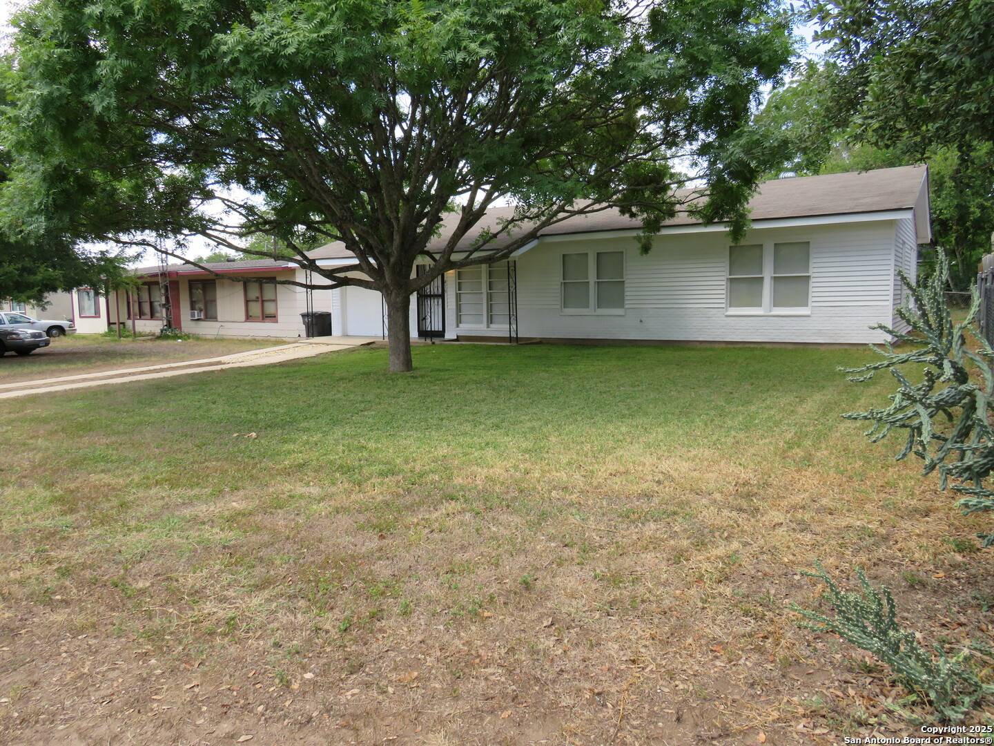 San Antonio, TX 78223,419 Anton Dr