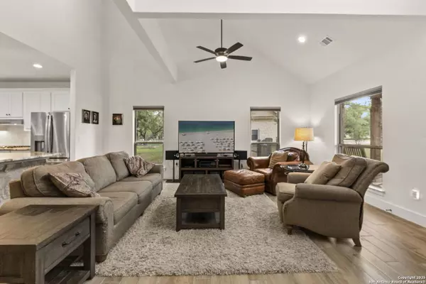 Bandera, TX 78003,445 Settlers Ln