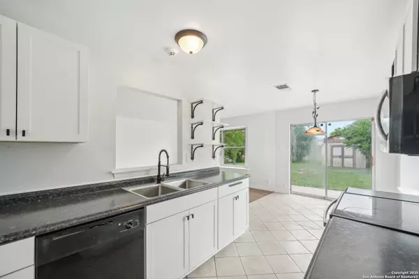 3703 Charles Conrad, Kirby, TX 78219