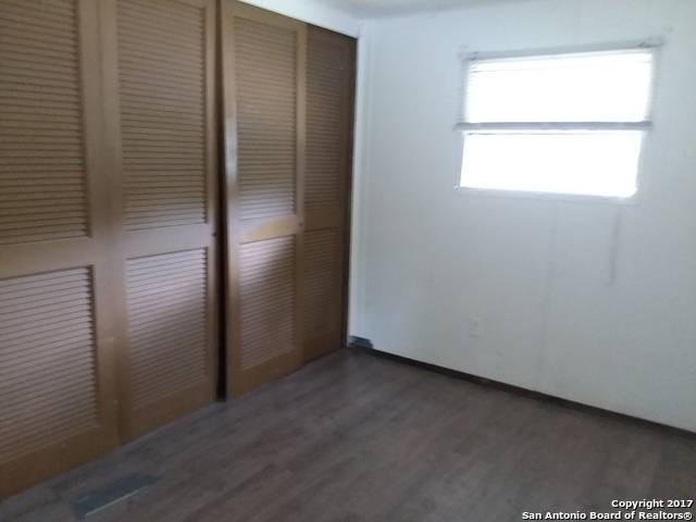 San Antonio, TX 78239,8449 northmont