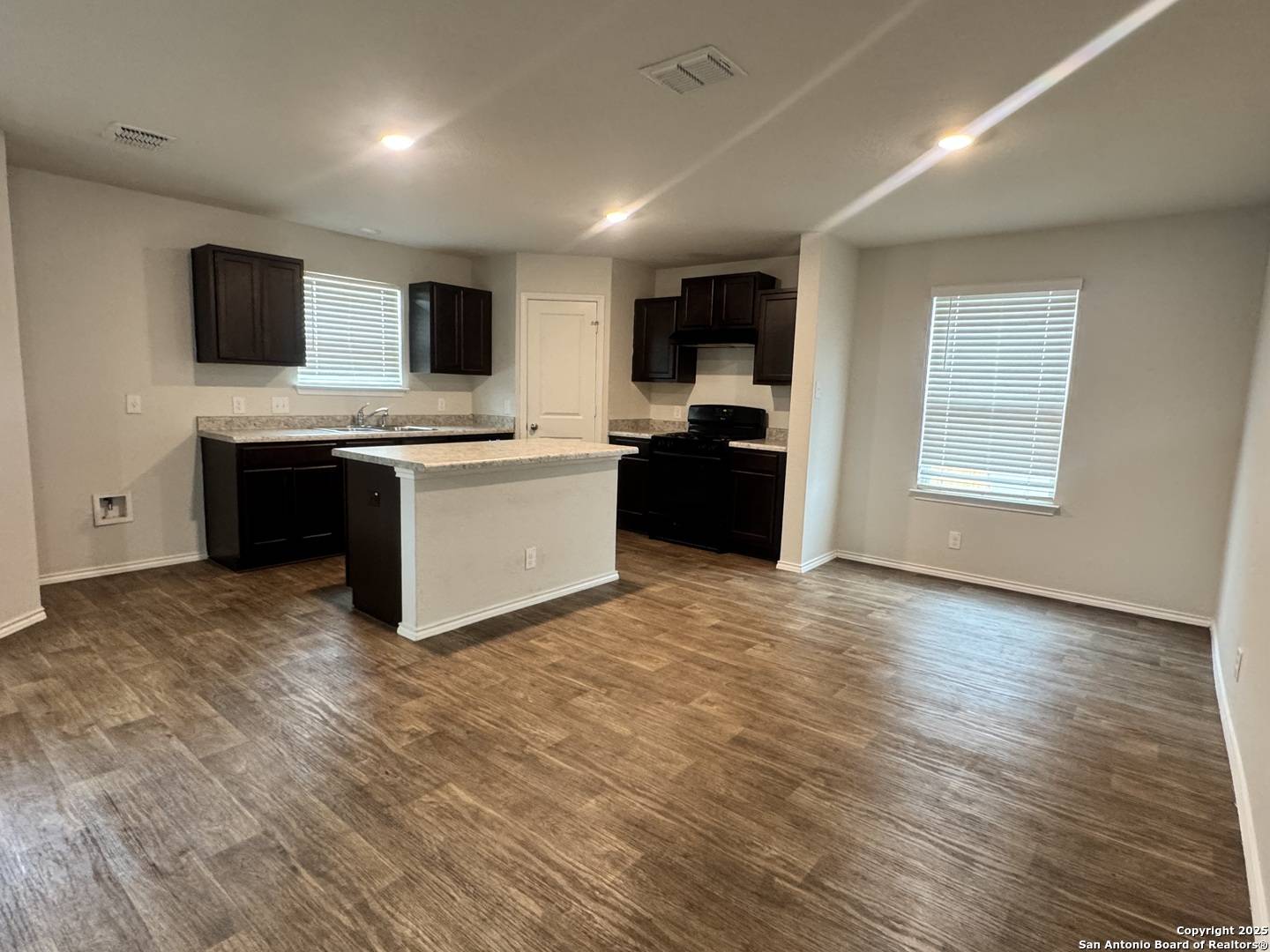 8215 GREEN GULLY, San Antonio, TX 78244-4511