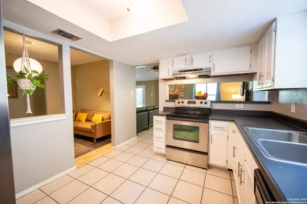San Antonio, TX 78247,13811 Sunfire