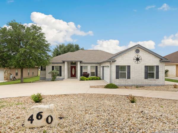 460 Shayla Lane, Canyon Lake, TX 78133