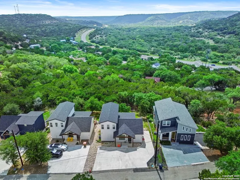 537 Dusty Saddle, Canyon Lake, TX 78133