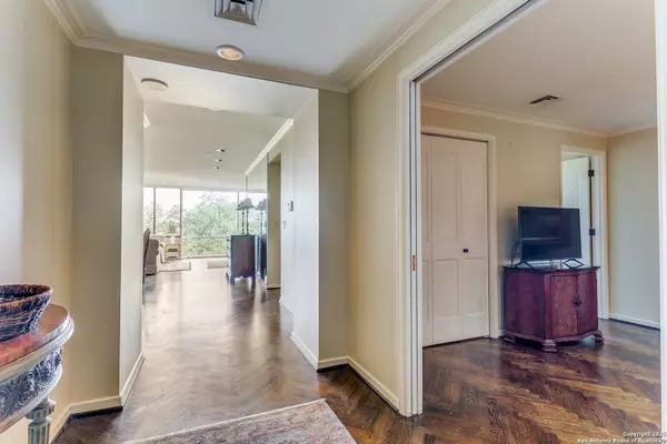 San Antonio, TX 78209,200 Patterson UNIT 312