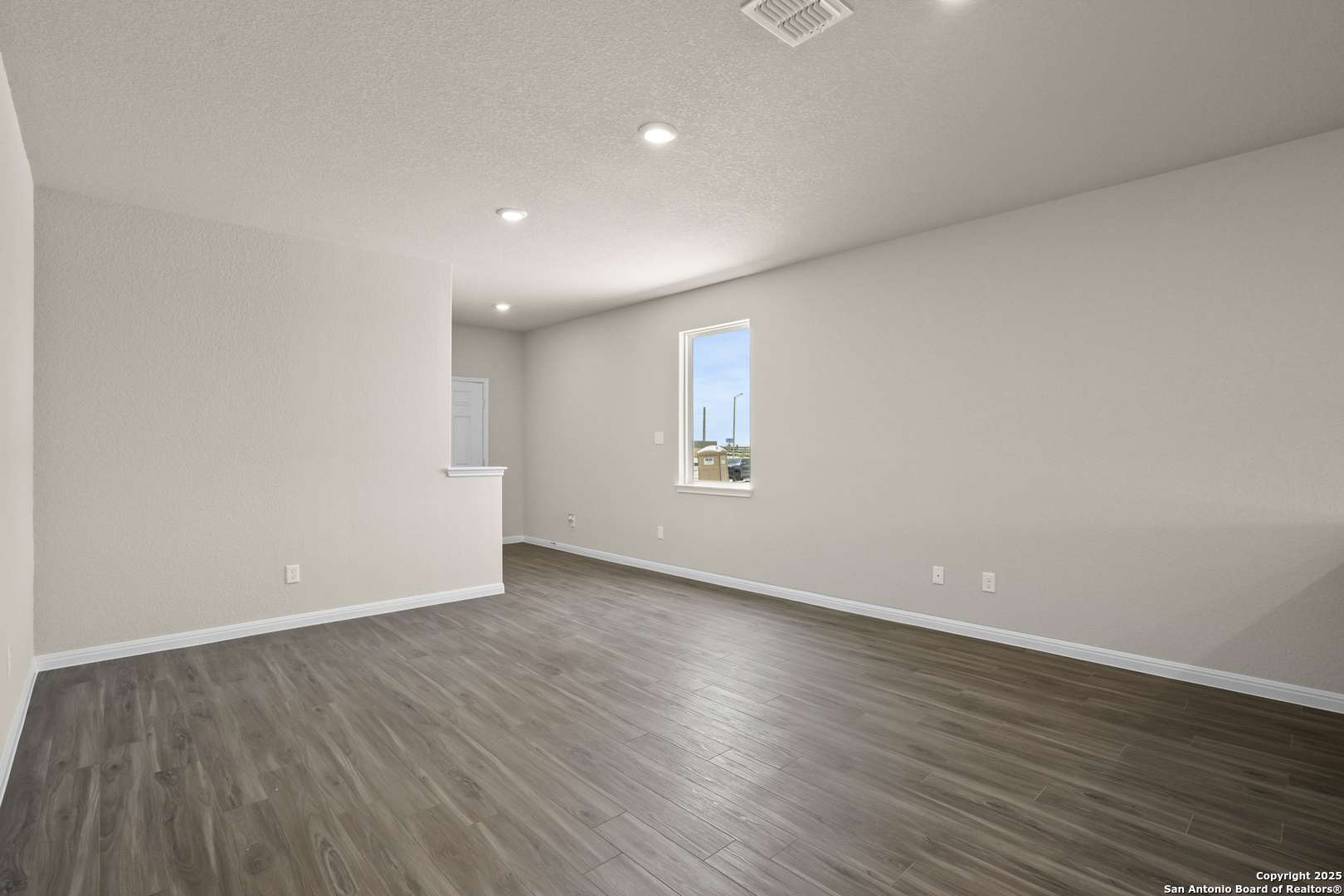 San Antonio, TX 78245,150 Hunters Camp