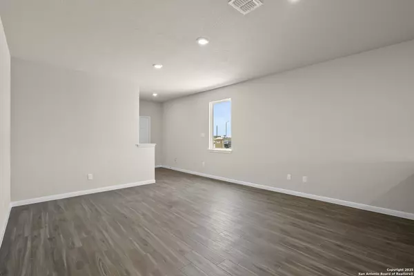 San Antonio, TX 78245,150 Hunters Camp