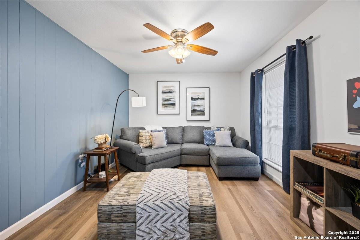 Live Oak, TX 78233,7722 Strolling Ln