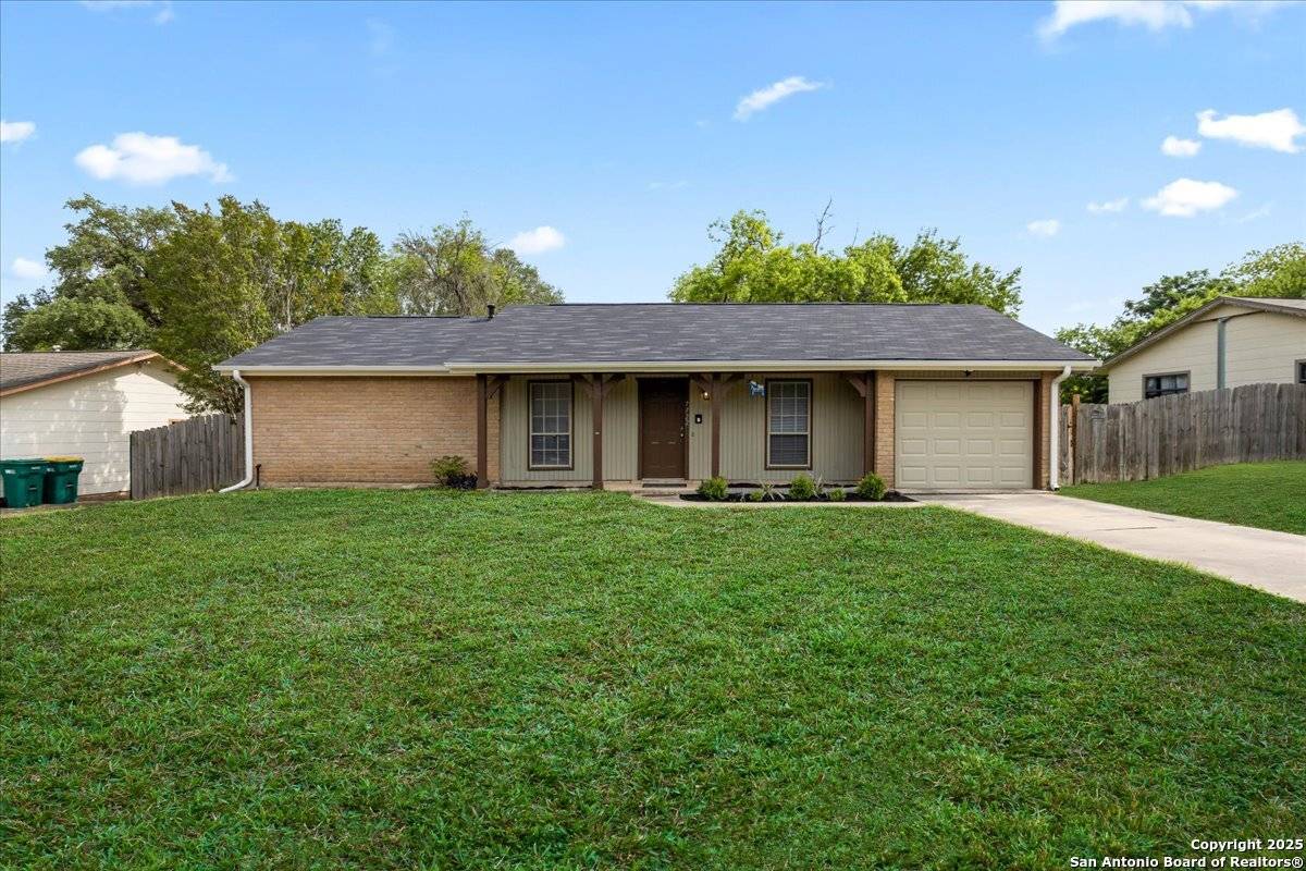 Live Oak, TX 78233,7722 Strolling Ln