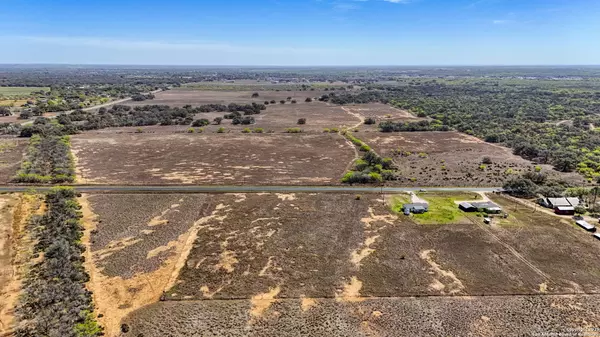 Pleasanton, TX 78064,000 ERNST RD