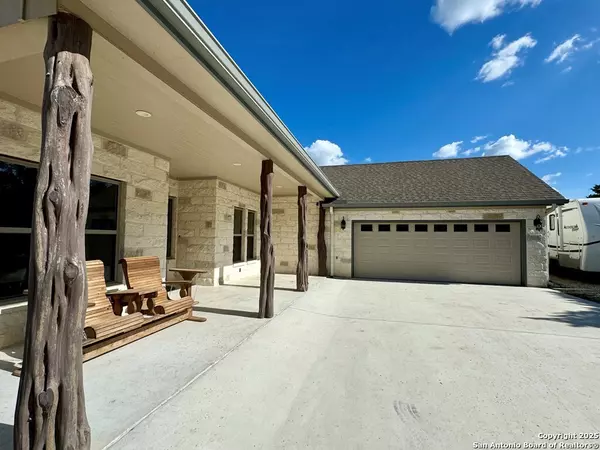 Kerrville, TX 78028,120 Sam Houston
