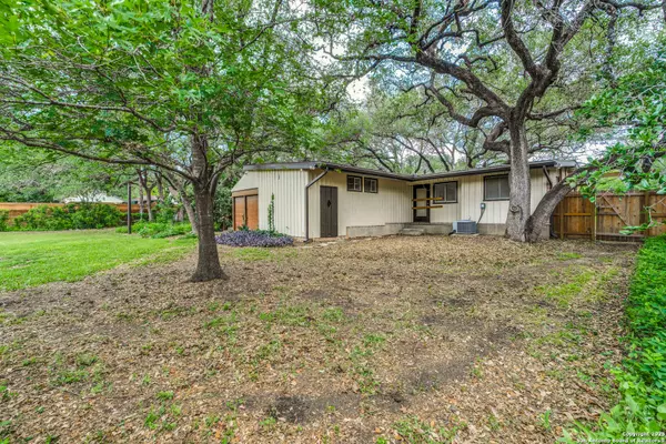 San Antonio, TX 78213,113 Sunflower