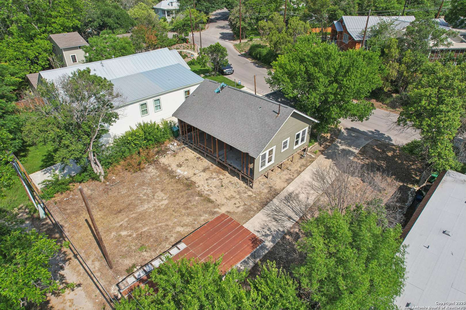328 Albany,  San Antonio,  TX 78209
