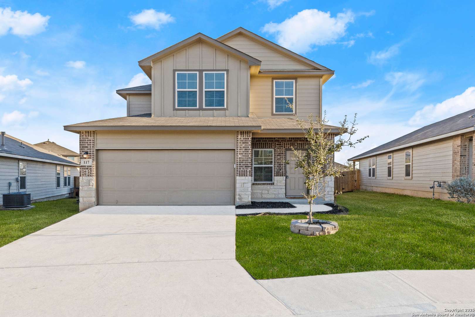 Floresville, TX 78114,117 Hogans Aly
