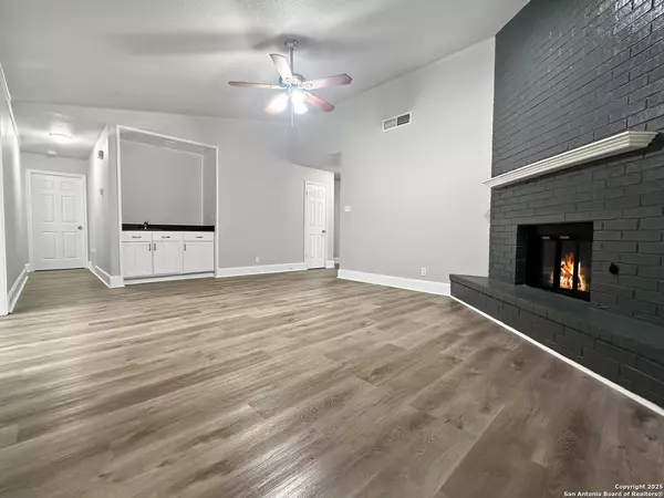 San Antonio, TX 78217,4826 Bohill