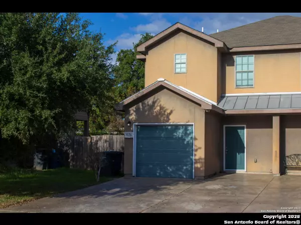 New Braunfels, TX 78130-2755,1121 Brown Rock Dr.