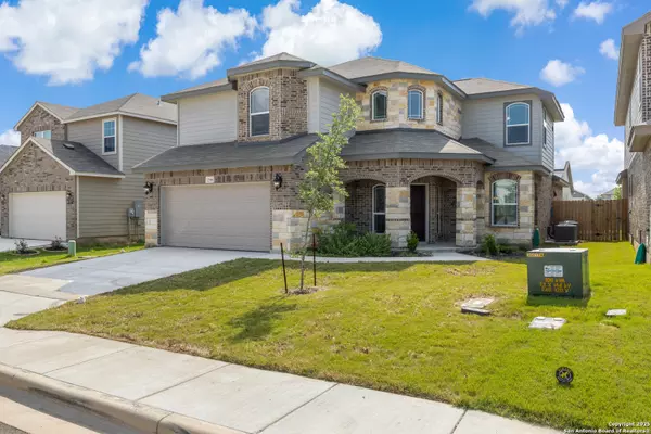 Seguin, TX 78155,2560 Ayers