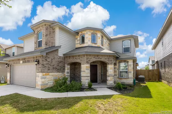 Seguin, TX 78155,2560 Ayers