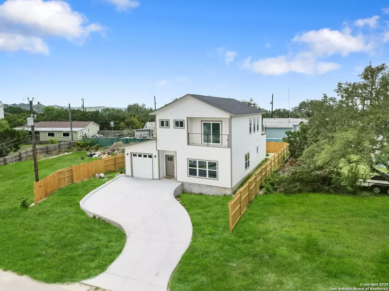 408 canyon circle, Canyon Lake, TX 78133