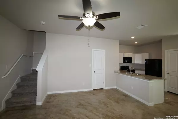 San Antonio, TX 78218,7935 Dial Ike UNIT 202