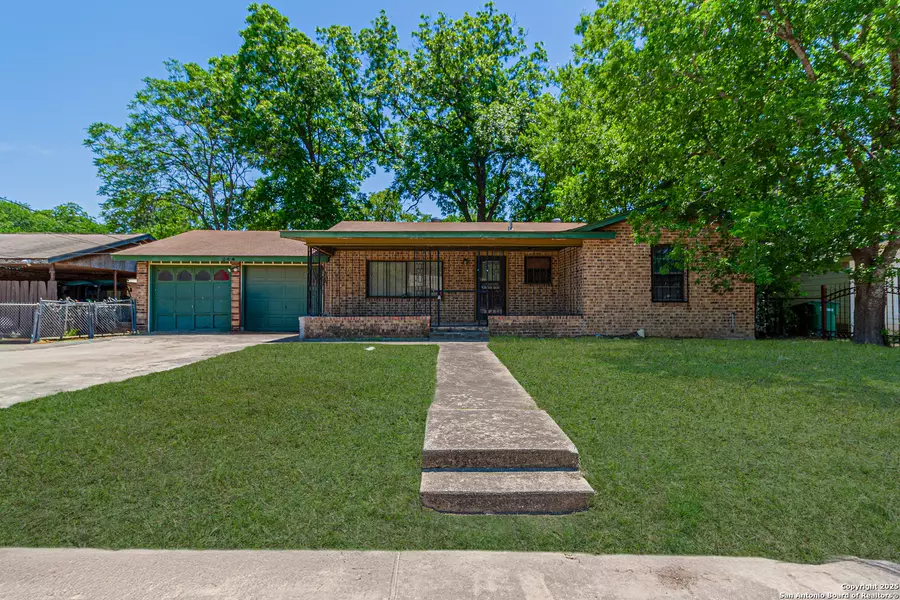 244 Lovett, San Antonio, TX 78211