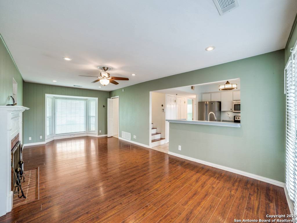 San Antonio, TX 78240,9327 Fernglen Dr