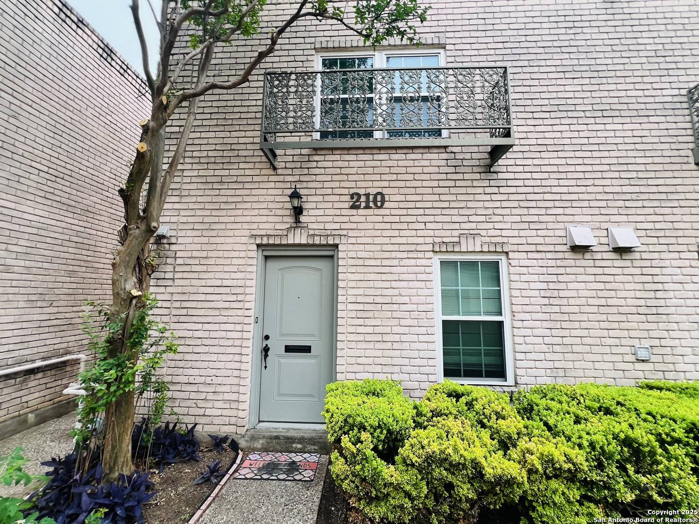 San Antonio, TX 78209,102 Ruelle Ln UNIT 210
