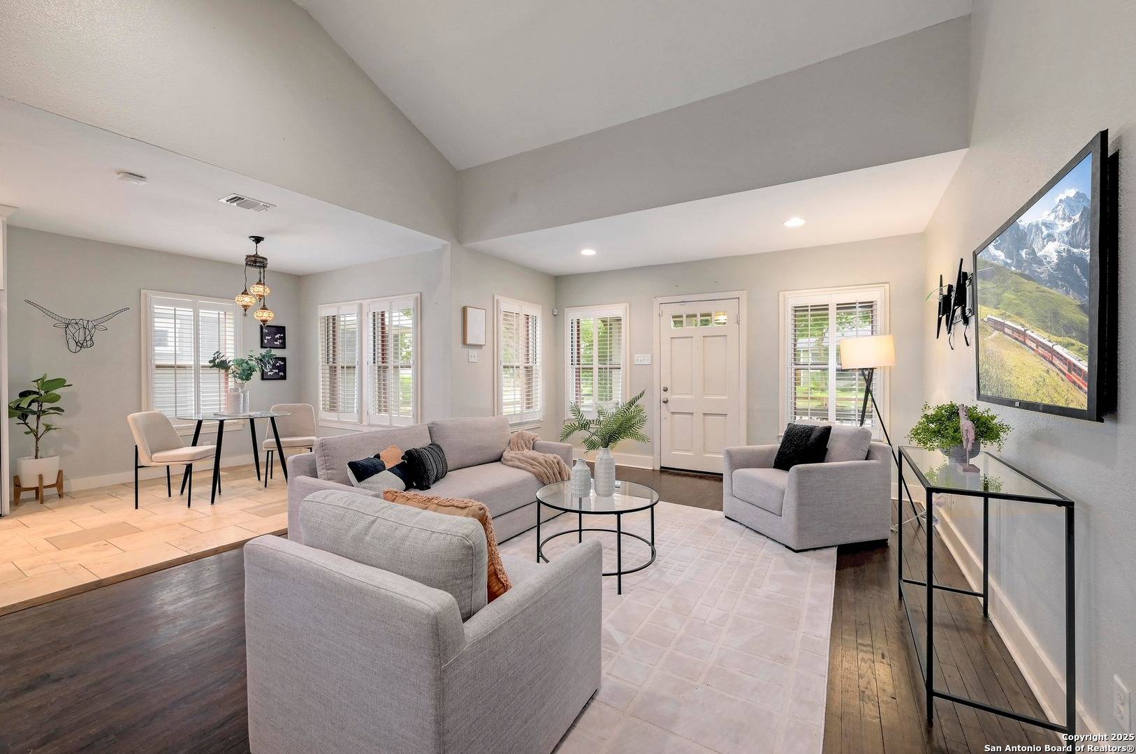 San Antonio, TX 78212,522 Huisache