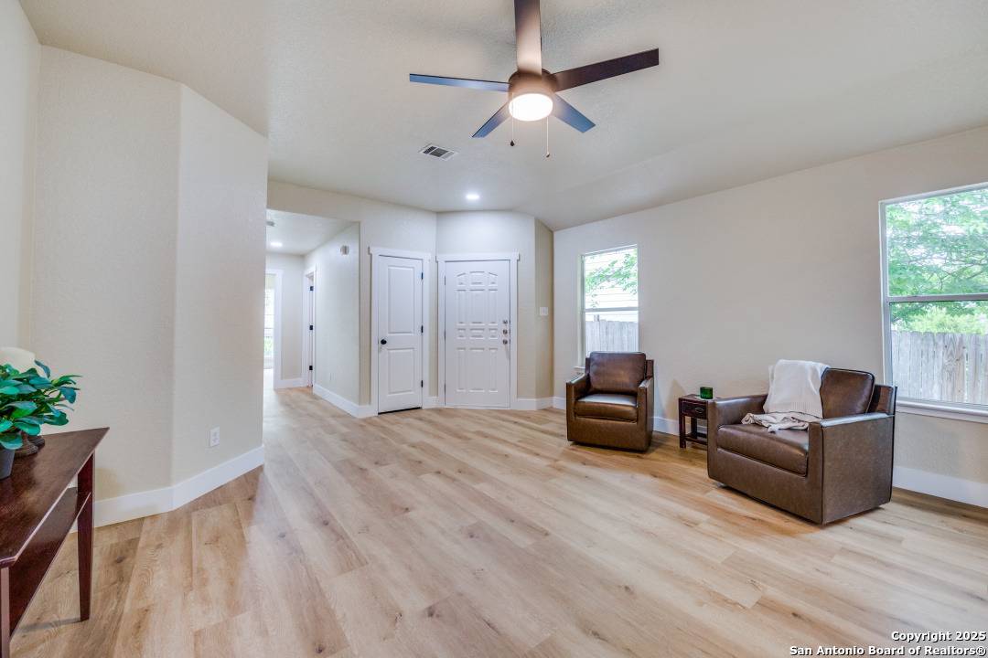 Helotes, TX 78023,10246 Roseangel