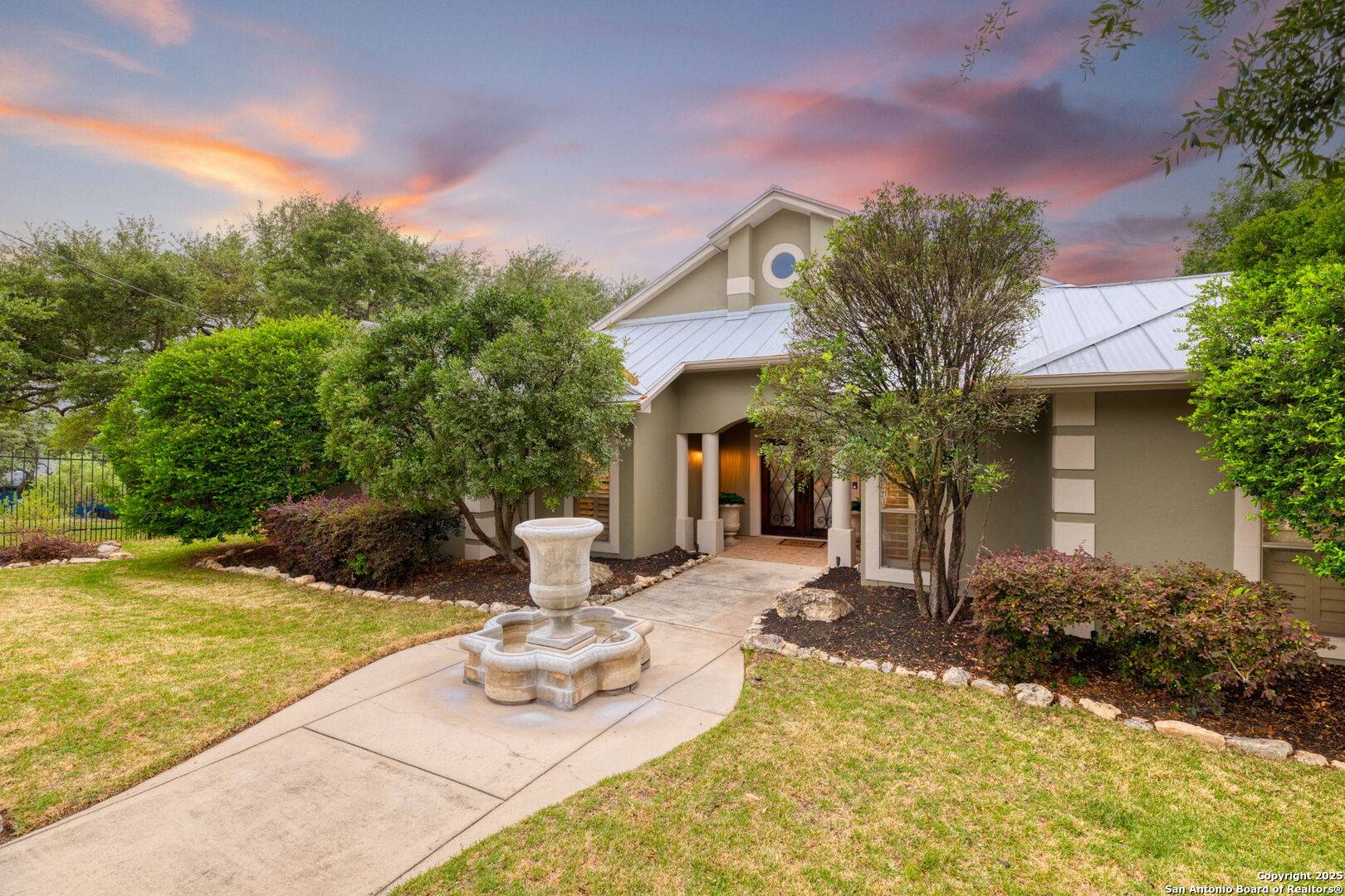948 Cougar, Canyon Lake, TX 78133