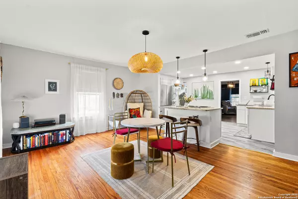 San Antonio, TX 78201,1443 W Kings Hwy