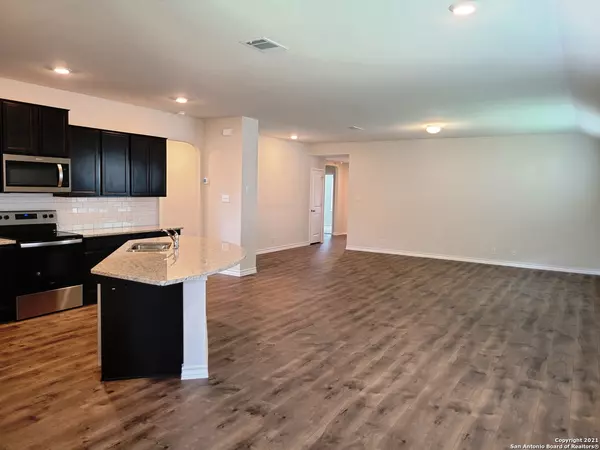 Cibolo, TX 78108,613 GREAT PLAINS
