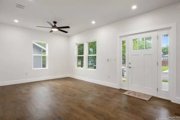 San Antonio, TX 78201,1030 elsmere