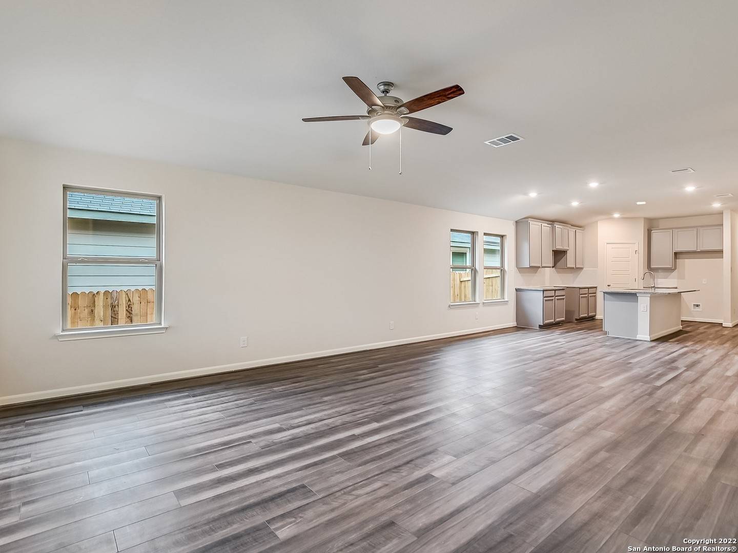 San Antonio, TX 78245,4532 Appaloosa Crest