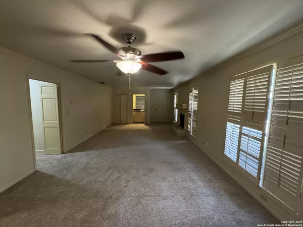 San Antonio, TX 78209-3477,2611 EISENHAUER RD UNIT 901