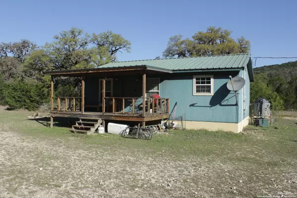 Leakey, TX 78873,1976 cedar creek