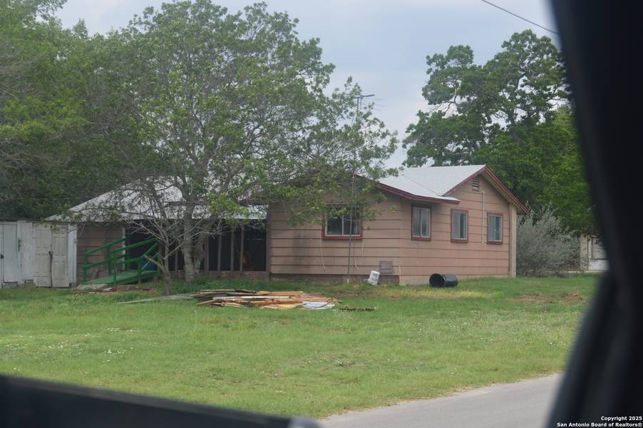 15100 Norvell, Lytle, TX 78052