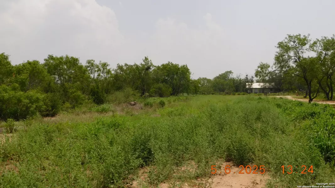 238 E. DITTO RD Ditto Road, Poteet, TX 78065