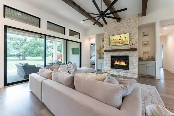 Spring Branch, TX 78070,435 Arthur Court