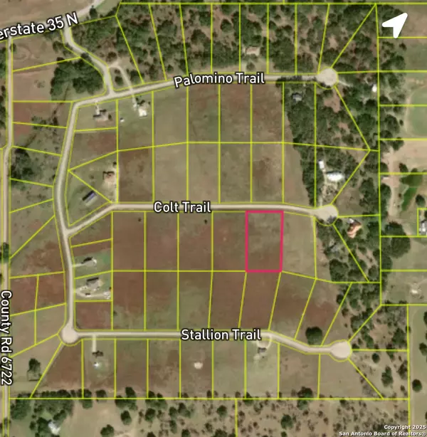 238 Colt Trl, Natalia, TX 78059