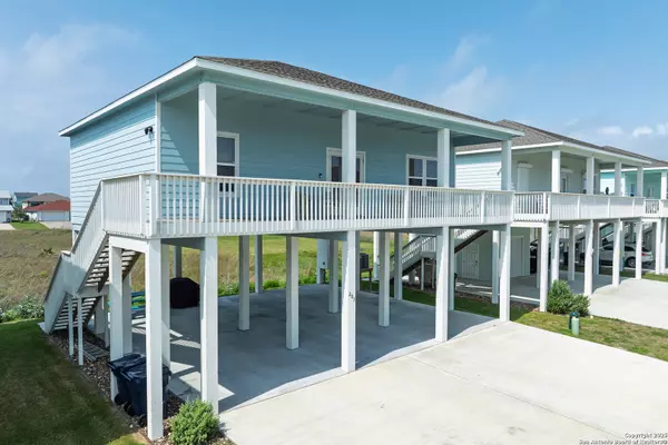 Rockport, TX 78382,203 Paradise Dr