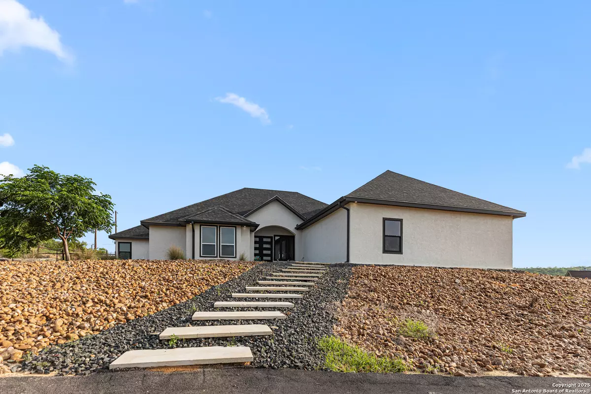 Hondo, TX 78861,397 County Road 367