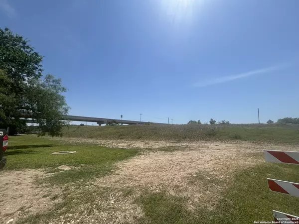 Selma, TX 78154,4 Utopia